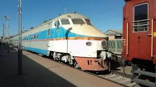 Электропоезда ЭР-200 и ЭП2Д/Retro and new electric trains in Moscow