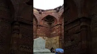 010 - Tomb Of Iltutmish