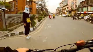 Virtual Bicycle Tour of the Streets in Jawalakhel, Kumaripati and Thasikhel | Street Explorer