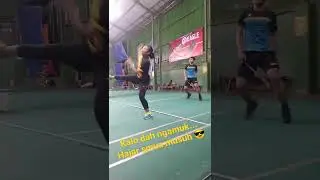Coach Adhel unjuk kebolehan #shorts #cplusco #badminton #semarang