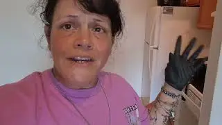 Moving madness! My apartment is filthy! #vlog 