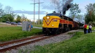 cvsr 6777 leads the 765 back north at Jaite