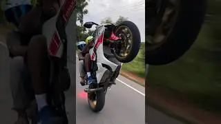 YAMAHA R1 2023 wheelie #yamahar1 #srilanka #highcapacity #wheelie #riding