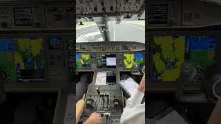Super cool (😜) EVS of the Global 6000 #aviation #aircraftcrew #cockpit