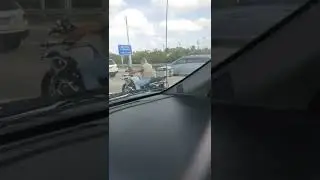 🤯No Helmet come on Miami FL we can do better #atgatt #advmotorcycle #shorts