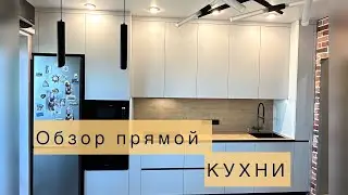 Красивая прямая кухня с фасадами в эмали и столешницей Компакт-ламинат