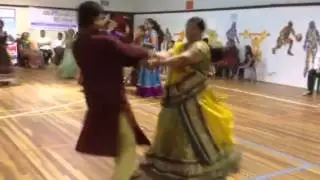 Vijaybhai& Pritiben Rocking Navratri 2012 Melbourne