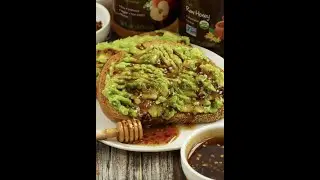 Try this #hot #spicy #rawhoney Drizzle 🍯