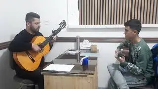 یه کار بداهه با همراهی شاگرد خوبم ؛امیرحسام....#گیتار