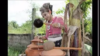 ຂັບໄຕ໋ແດງ Khap thai Deng