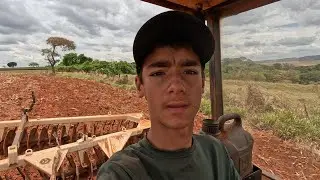 NIVELAMENTO DO SOLO: ETAPA ESSENCIAL PARA UM BOM PLANTIO