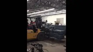 Hodge Fabrication unloads new Kingston HD-2690 Lathe (time lapse)