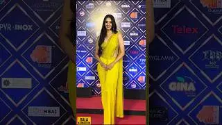 Simrat Kaur SIZZLES In Saree at Iconic Gold Awards 2025 #simratkaur #shortsvideo