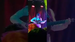 *vertical video* Leith Ross - 'Guts' clip (Dublin, April 2023)