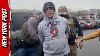 Федеральные агенты окружили парковку Walmart, чтобы арестовать покупателя в канун Рождества.