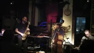 SUSPEND YOURSELF - Nick Fraser, Kyle Brenders, Rob Clutton - Musideum