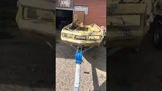 Лодка болотоход 5.2м.