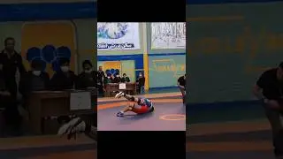 With sports excitement accompanied by bass##Wrestler#status