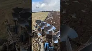 Andrew Calvert&rsquo;s Amazing Sunday Morning Ploughing with John Deere