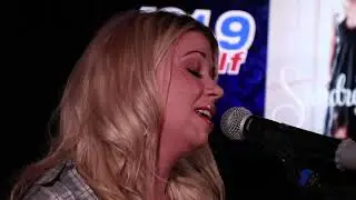 Sandra Lynn   