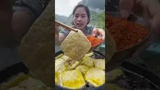 Eating while cooking fun at Guizhou Weijie