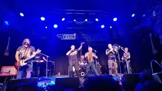 NEW TONIC  Skinhead  
