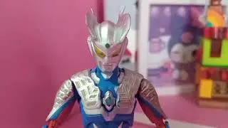 SHF Ultraman zero vs blokees charizard