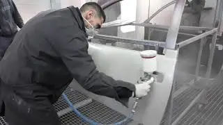 Tricoat - 2&deg; mano de barniz #Glasurit, carga y estirado en un blanco tricapa