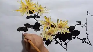 To paint Yellow Daisy in Chinese watercolor art