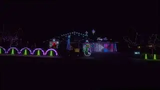 Muppets Christmas Carol Christmas Light Show 2025