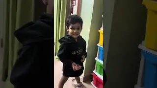 Kya aapka baby bhi apka makeup khata h ? #baby #makeup #unfiltered #babyfun #babyshorts #viralshort