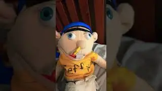 That&rsquo;s a stupid knock knock joke 😂 #sml #funny #puppet #comedy