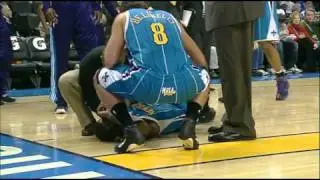 Chris Paul sprains left ankle.avi