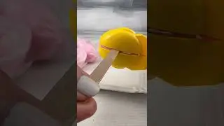 How to make beautiful cotton candy pops - duck shaped strawberry cotton candy #cottoncandy #diy