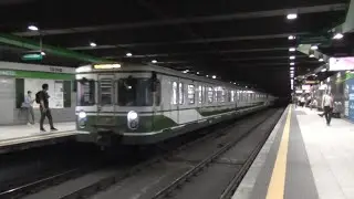 ET245 et AnsaldoBreda Leonardo : A la station Loreto sur la ligne 2 du métro de Milan