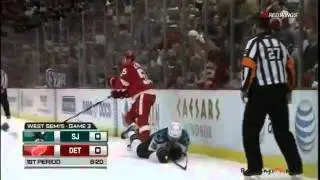 Dany Heatley Gets 'Kronwalled' 05/04/11
