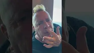 PiL - John Lydon tries Rotten make-up