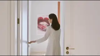70后江苏女性藏家，联排别墅里的艺术雅藏。Elegance Unveiled: The Art-Filled Townhouse of a Jiangsu Female Collector.