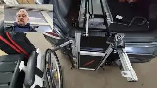 Rollstuhlverladung mit Ladeboy