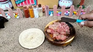 Miniature banana leaf warp chicken|miniature recipe|Mini villagers cook|....