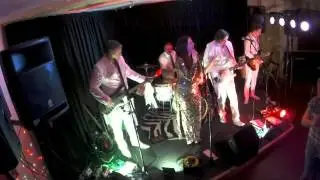 Dance Floor Deluxe - Best of My Love - West Midlands Wedding Band