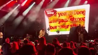 FOUR YEAR STRONG Perform GET OUT OF MY HEAD at BayCare Sound Ampitheatre Clearwater, FL 11/15/2025