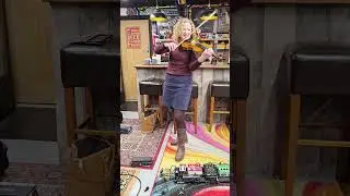 Boss Turbo Distortion + Violin. Does is fiddle? #violin #guitarpedals #bosspedals #distortionpedal