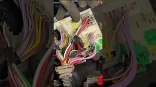 Renault Megane 3 Fuse Box Location &ndash; Quick Guide! 🔧 #RenaultMegane #Megane3 #FuseBoxLocation #Shorts