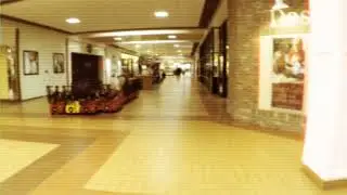 Original 80s Ariana Grande - Into You (Playing in a Mall)