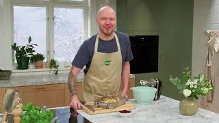 Enkel ostkaka med gr&auml;dde och sylt - K&ouml;ket
