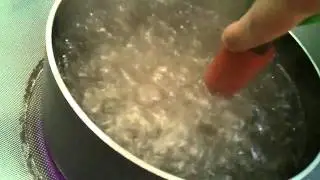 Applying a PVC shrink capsule