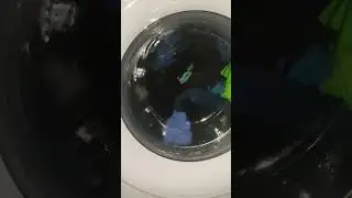 first full load in my new Whirlpool FFB 8258 WV EE on this channel start wash at sintetic 40° part 1