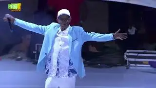 BERES HAMMOND TURN NATIONAL STADIUM IN A CHOIR  AT JAMAICA INDEPENDENCE GRAND GALA 2025