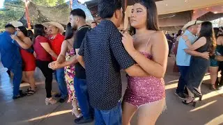 Bailazo aca en Cuadrilla nueva guerrero municipio de Cutzamala 